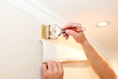 Pose de papier peint à Sagelat — revêtements muraux et toiles de verre